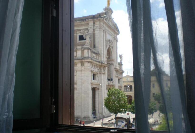 膳宿费 Piazza Degli Angeli