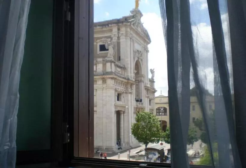 Majatalo Piazza Degli Angeli