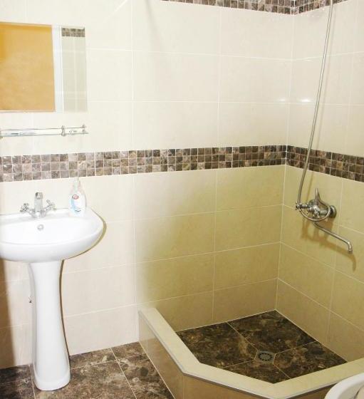 پانسیون Villi's Guest House