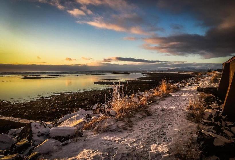 Bakki Apartments & Hostel