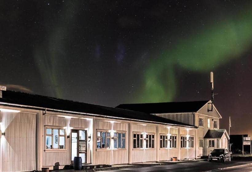 Bakki Apartments & Hostel