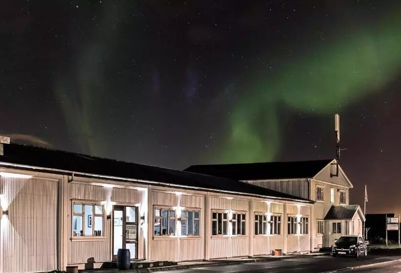 Bakki Apartments & Hostel