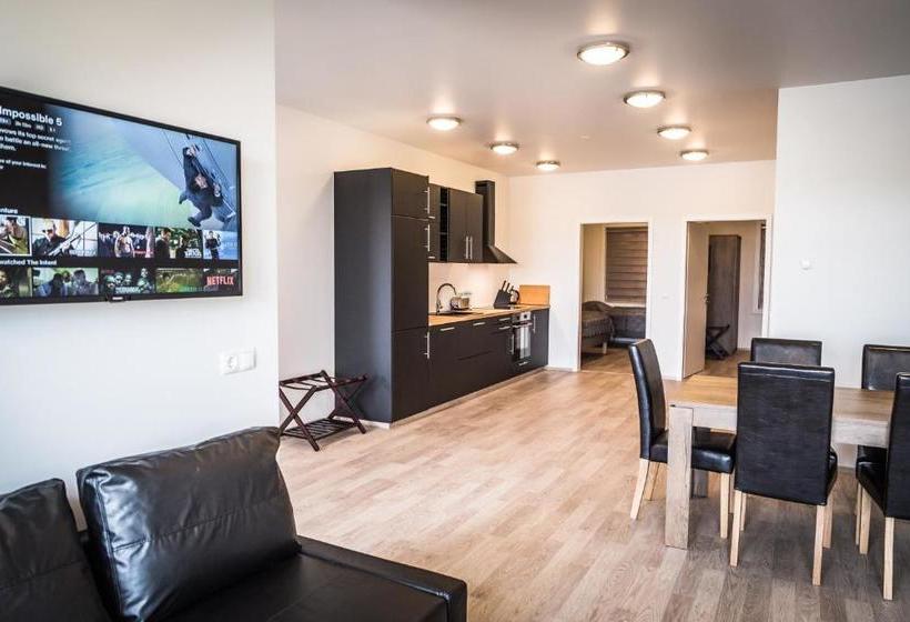 Bakki Apartments & Hostel