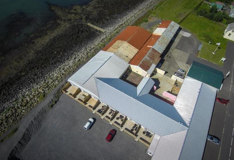 Bakki Apartments & Hostel