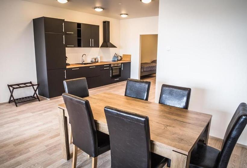 Bakki Apartments & Hostel