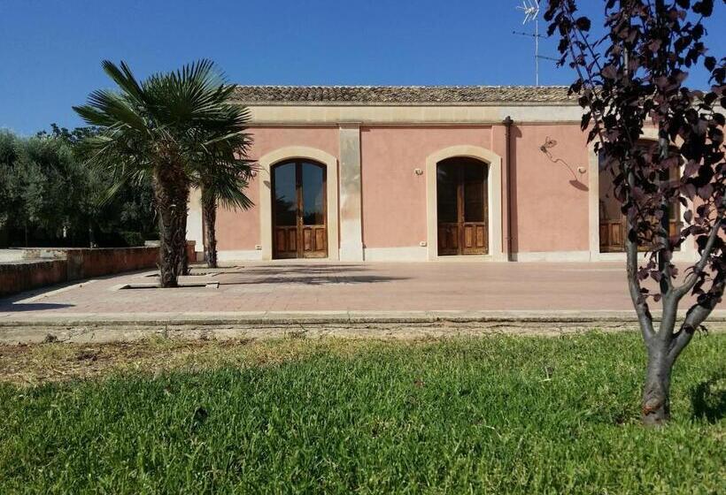 호텔 Agriturismo La Taverna