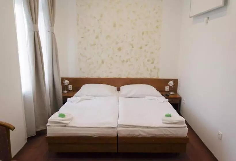 پانسیون Penzion Hacienda Ranchero