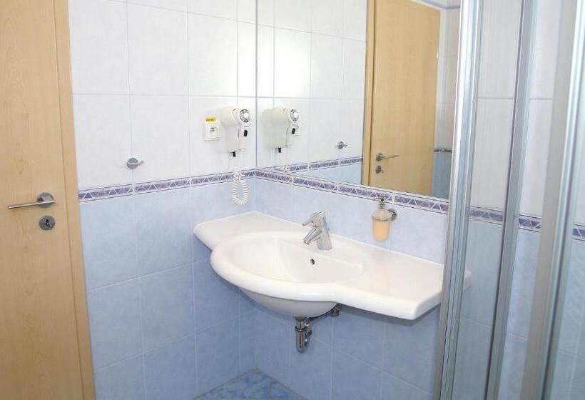 بنسيون Penzion Hacienda Ranchero