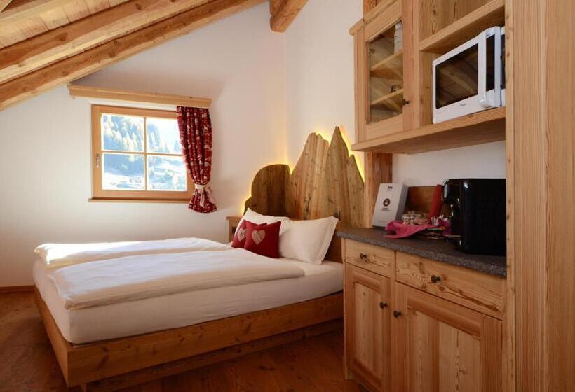 هتل Agritur El Mas