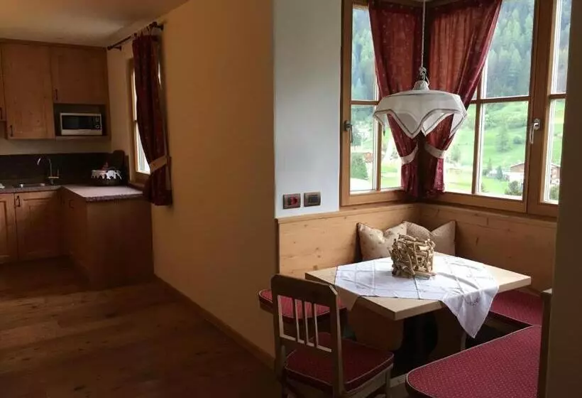 ホテル Agritur El Mas