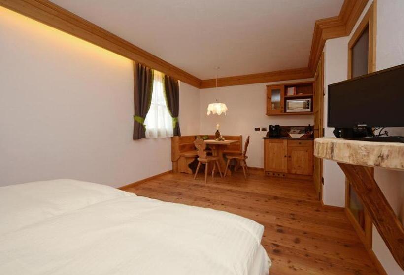 هتل Agritur El Mas