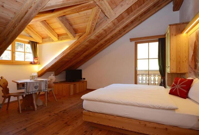 هتل Agritur El Mas