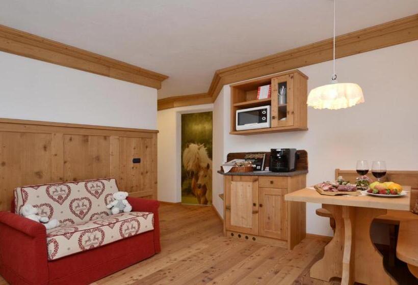 هتل Agritur El Mas