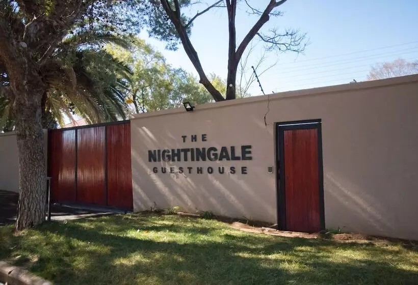 پانسیون The Nightingale Guesthouse