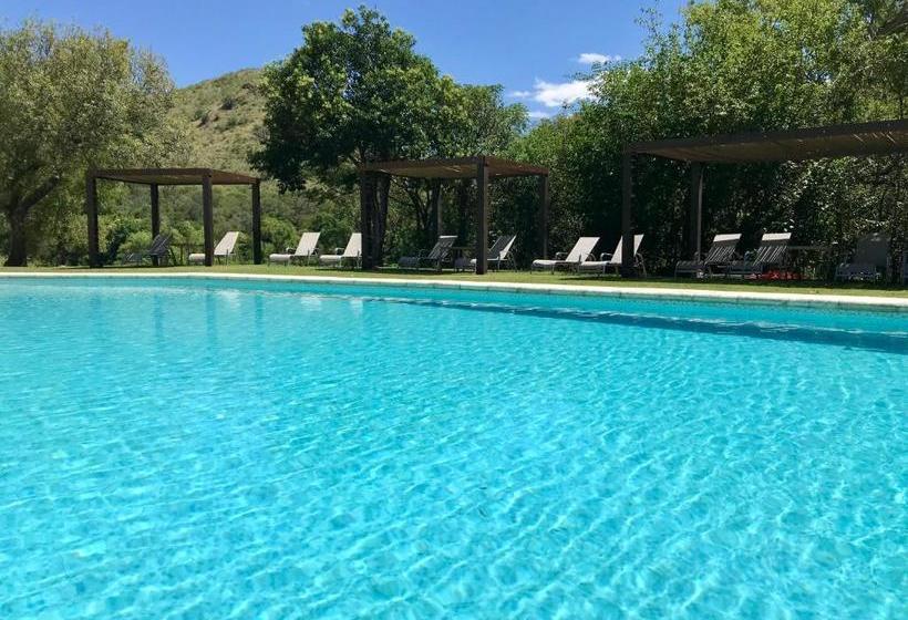 هاستل El Potrerillo De Larreta