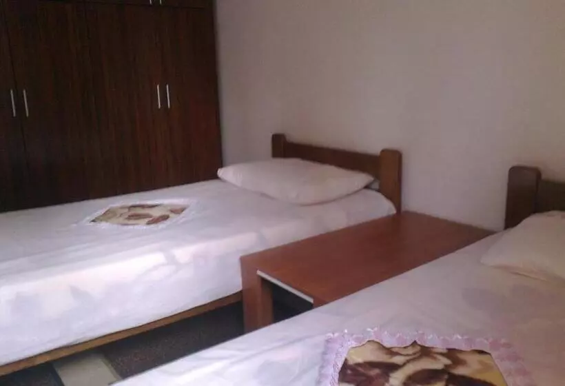 پانسیون Guesthouse Durmitor Magic