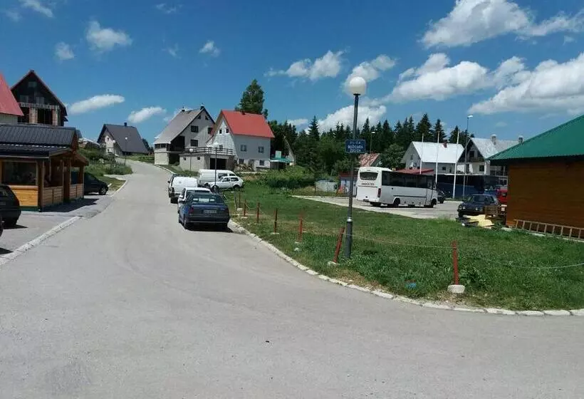 پانسیون Guesthouse Durmitor Magic