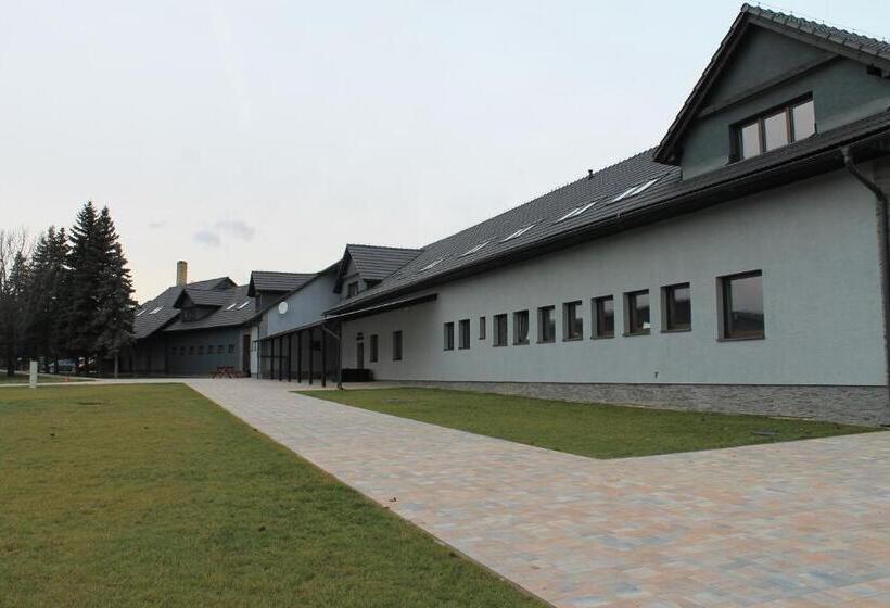 بنسيون Penzion Bowten