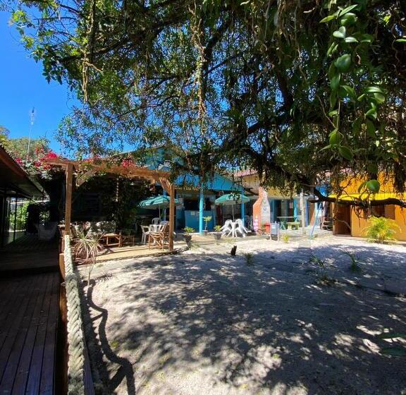 Pensão Pousada & Camping Tubarão