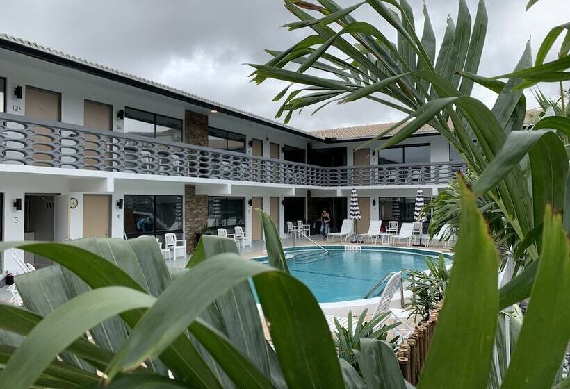 Ocean Villas Of Deerfield