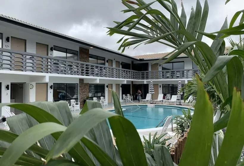 Ocean Villas Of Deerfield
