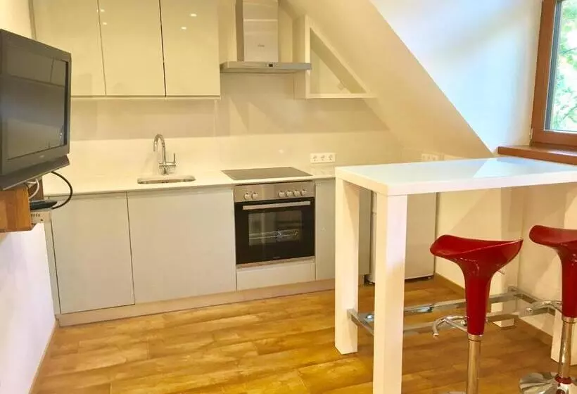 Majatalo Apartman Diófa