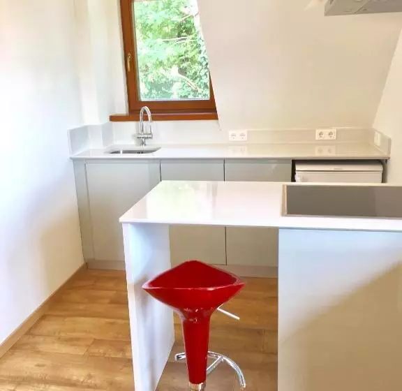 Majatalo Apartman Diófa