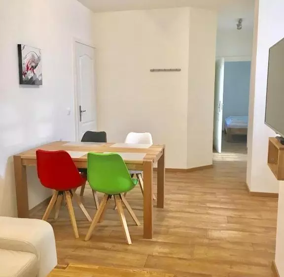 Majatalo Apartman Diófa