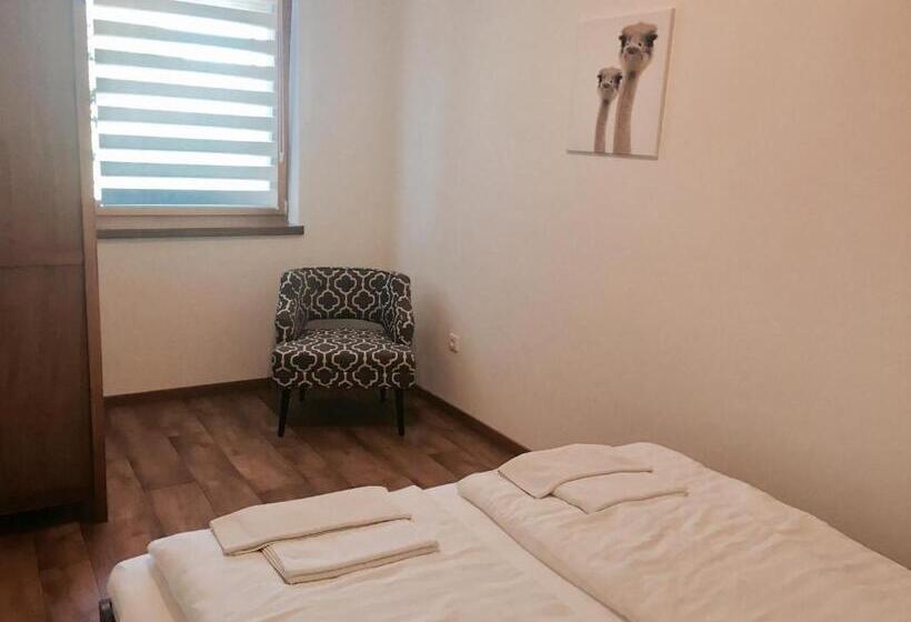 بنسيون Apartman Diófa