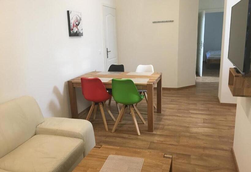 بنسيون Apartman Diófa