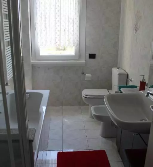 پانسیون Grandi Cime Guest House