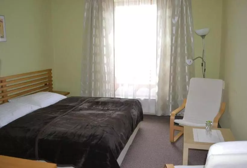 Majatalo Penzion U Zámecké Zahrady