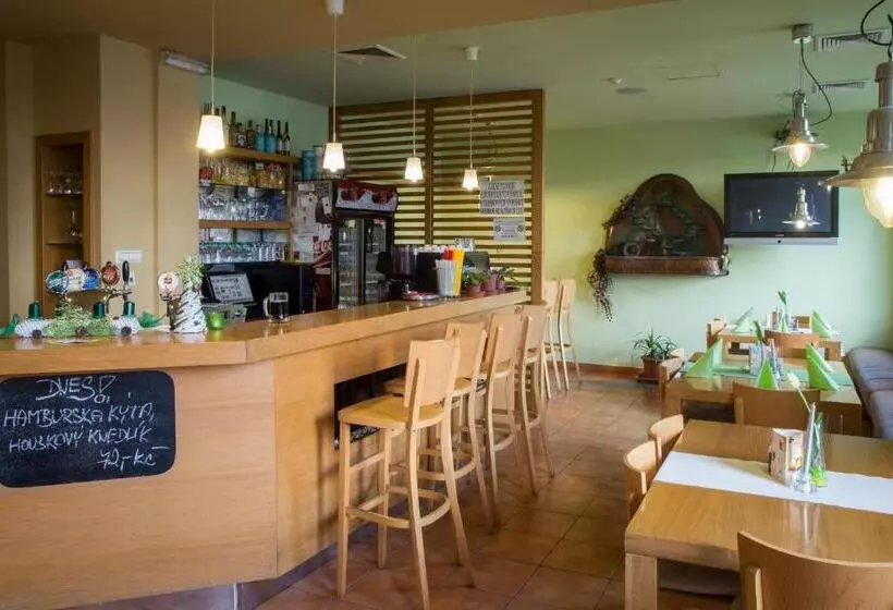 Majatalo Penzion U Zámecké Zahrady