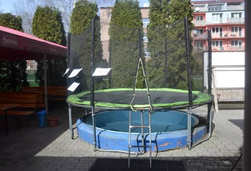 Majatalo Penzion U Zámecké Zahrady