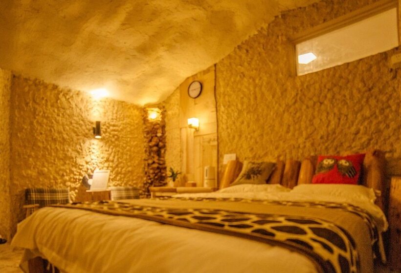 بنسيون Shangri La City Art Stack Forty Seven Other Inn