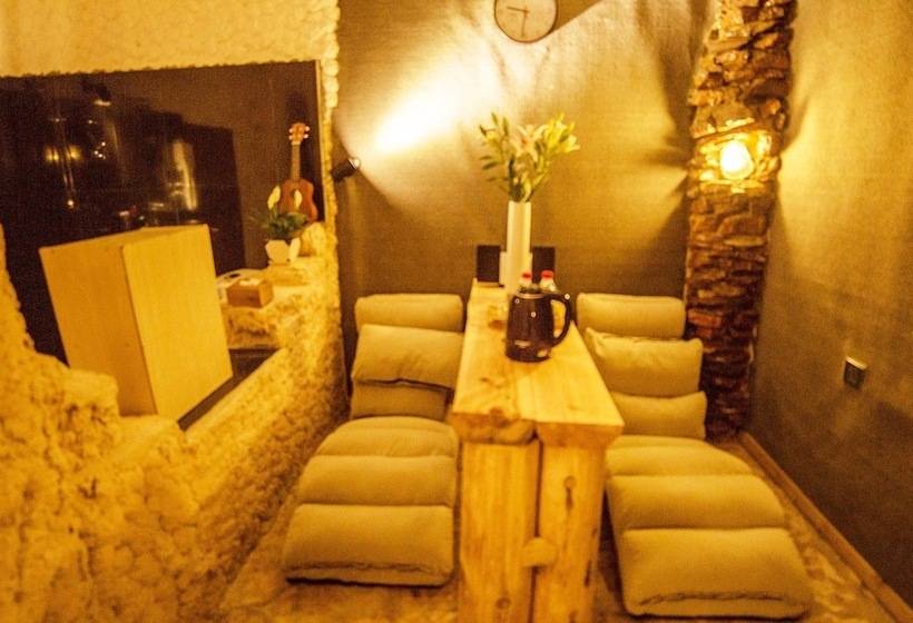 بنسيون Shangri La City Art Stack Forty Seven Other Inn