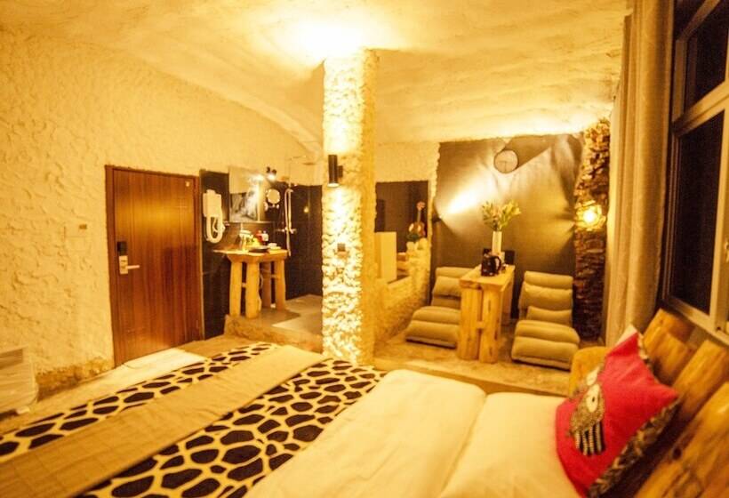 بنسيون Shangri La City Art Stack Forty Seven Other Inn