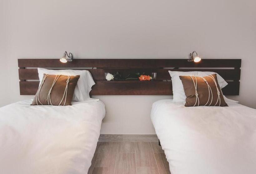 پانسیون Yey Baleal