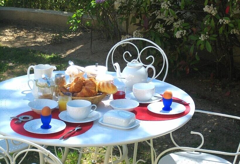 פנסיון Bastide Selva