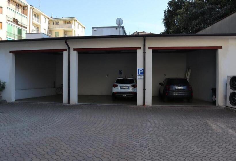 پانسیون Ventitrémarzo Guest House