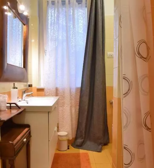 پانسیون Ventitrémarzo Guest House