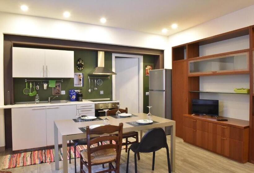 پانسیون Ventitrémarzo Guest House