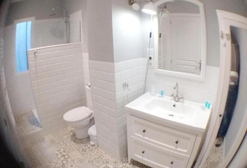 Smile & Co Hostal Boutique