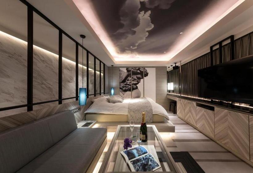 酒店 Fine Into The Premlum