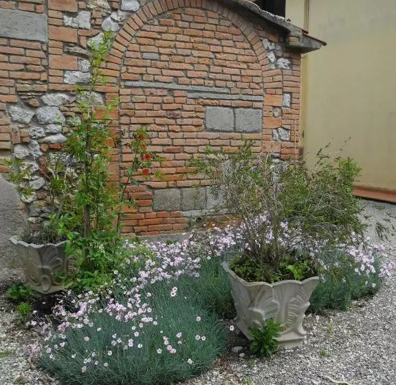 ホテル Podere Oslavia Az.agr.bio Giannini