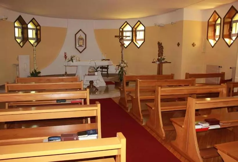 Pension  Centro Di Spiritualità Maria Candida