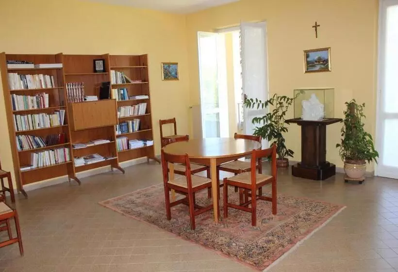 Pension  Centro Di Spiritualità Maria Candida