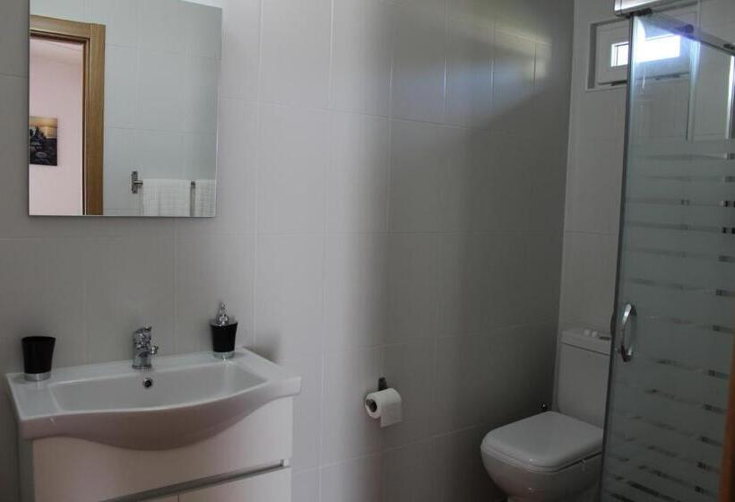 پانسیون Monte Da Barragem