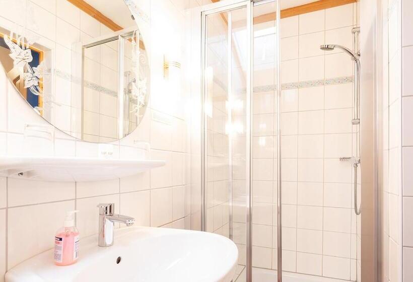 פנסיון Siri's Einkehr