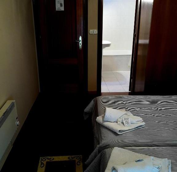 پانسیون Residencia Derby